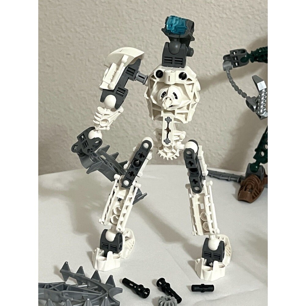 LEGO Bionicle Buildable Characters Lot - Incomplete For Parts/Pieces Vintage - Picture 3 of 5